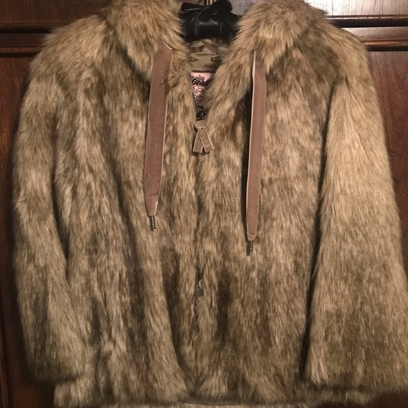 Juicy Couture Coat - Picture 1 of 3